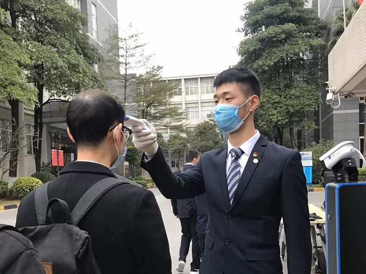 廣電運通安全有序復工復產(chǎn)，黨員先鋒隊沖在最前線！
